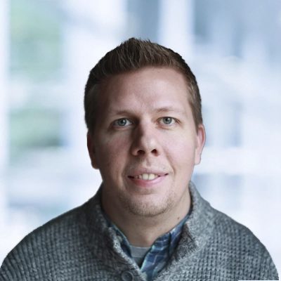 A headshot of Dr. Jeff Schmidgall, a chiropractor at Heartland Chiropractic of Morton.